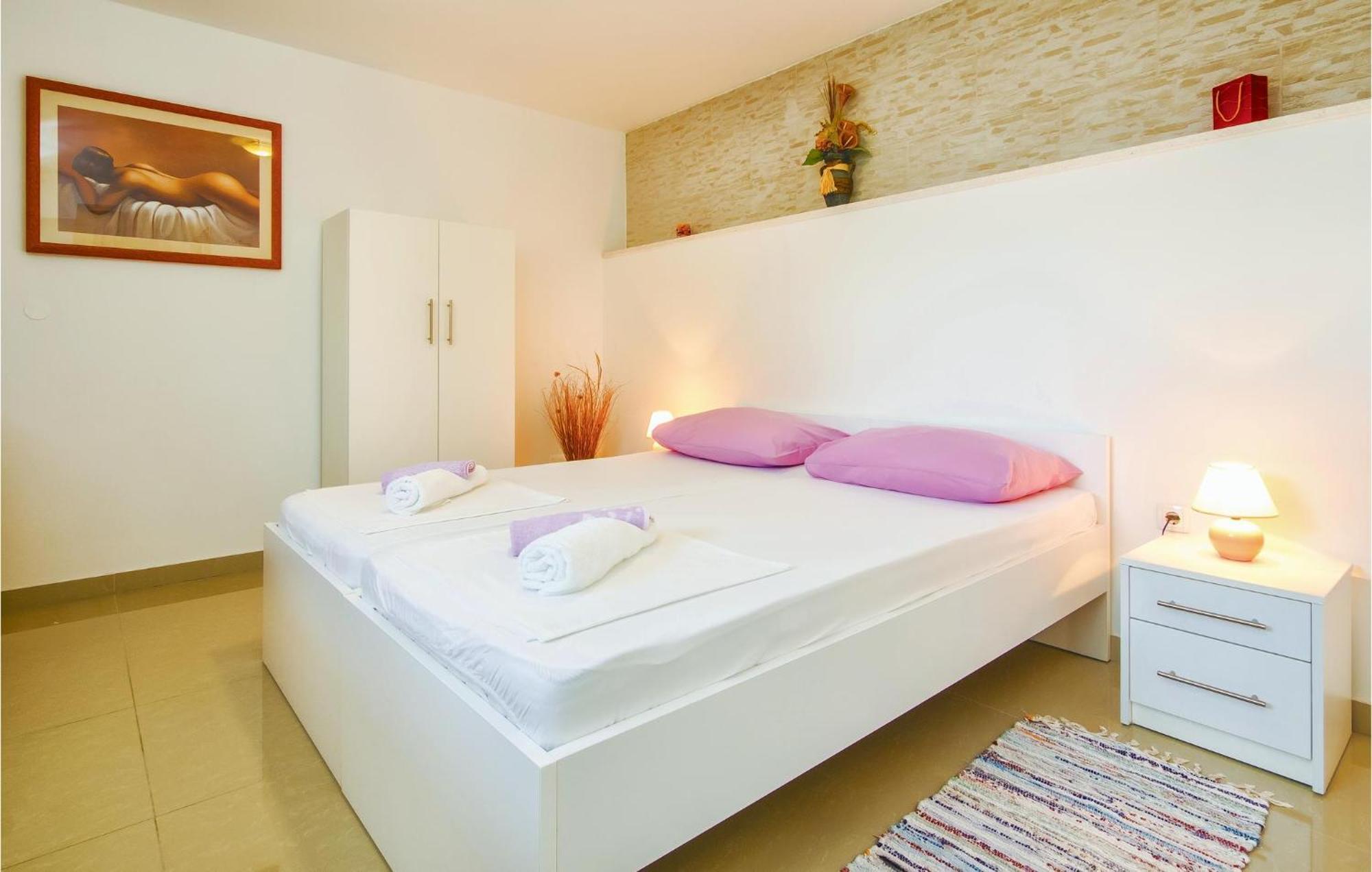 Nice Apartment In Mali Rat With Wifi Sumpetar Buitenkant foto
